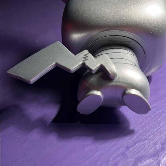 Vinyl Metallic Pikachu Figure - Picture 3 of 3